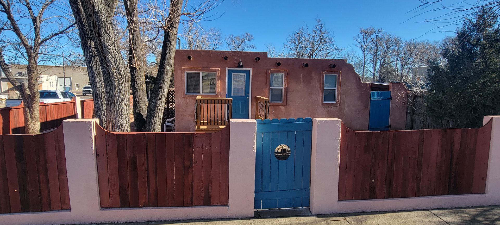 Florence House: 127 Railroad St.