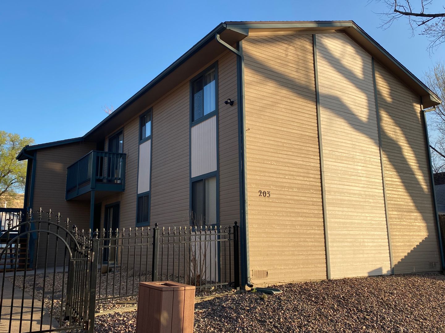 Canon City Apartment: 203 Macon