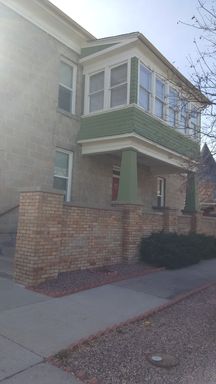 1 Bedroom 1 bath in a secured building