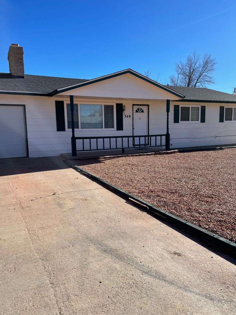 Canon City House: 340 Barrett Ave