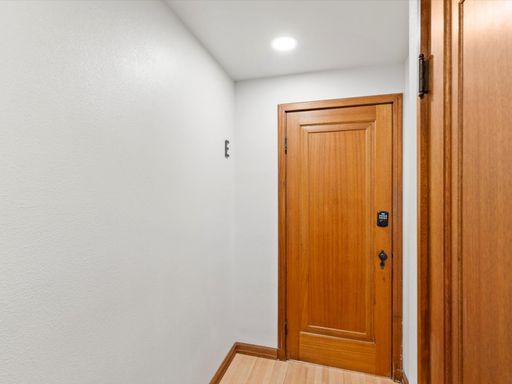 Newly Remodeled Apartment Near Downtown