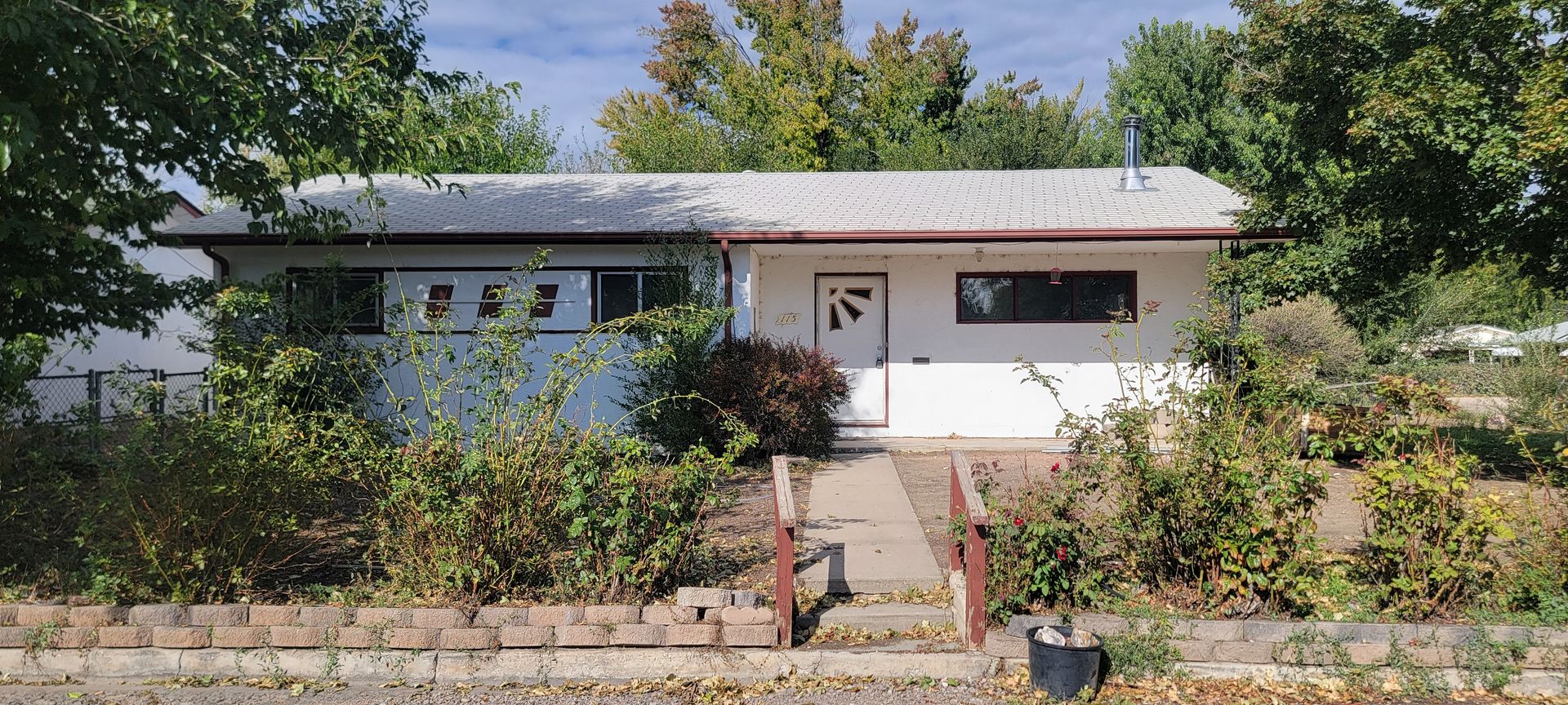 Florence House: 115 Gumaer Ave