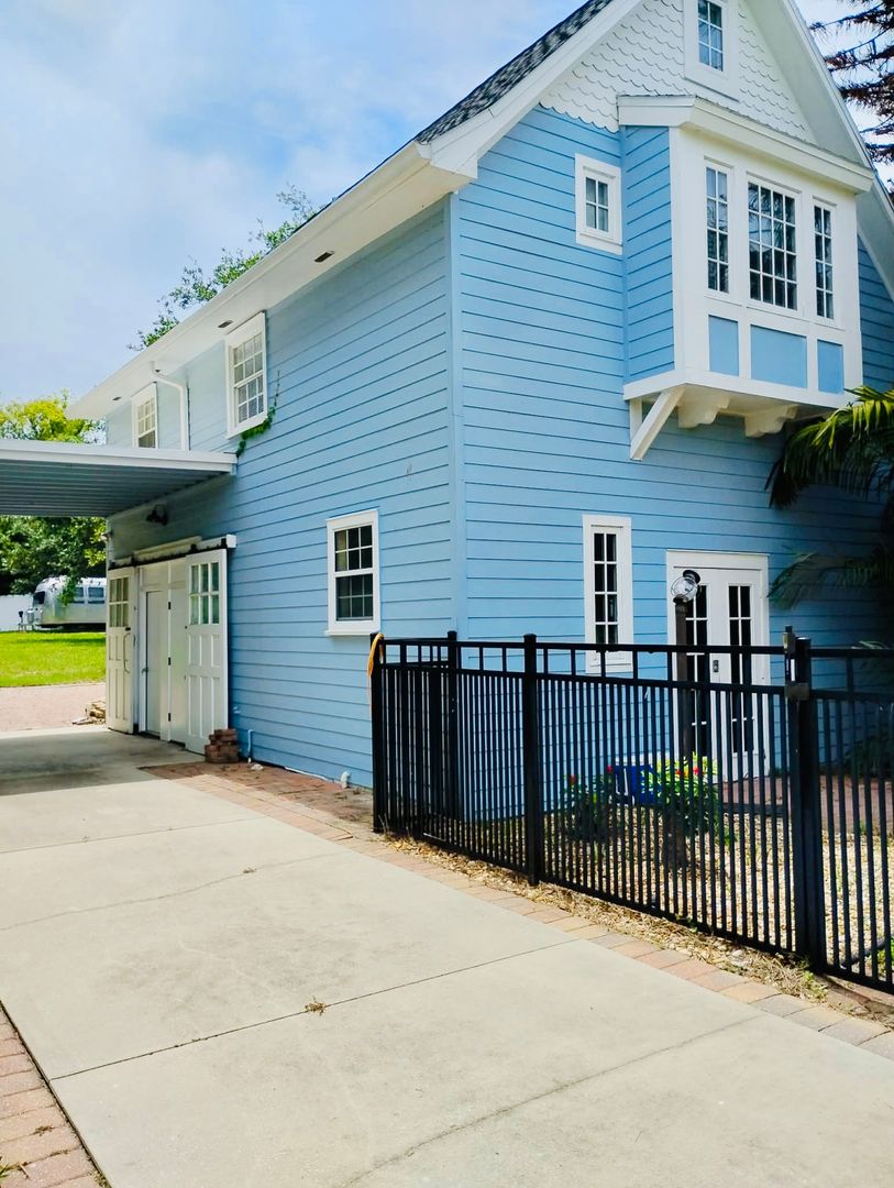 Holly Hill Apartment: 936 Riverside Dr