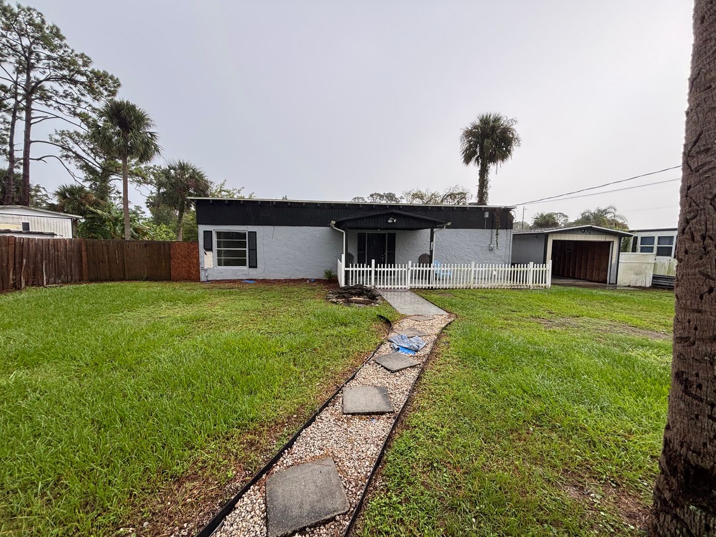 Port Orange Apartment: 175 Niver Street