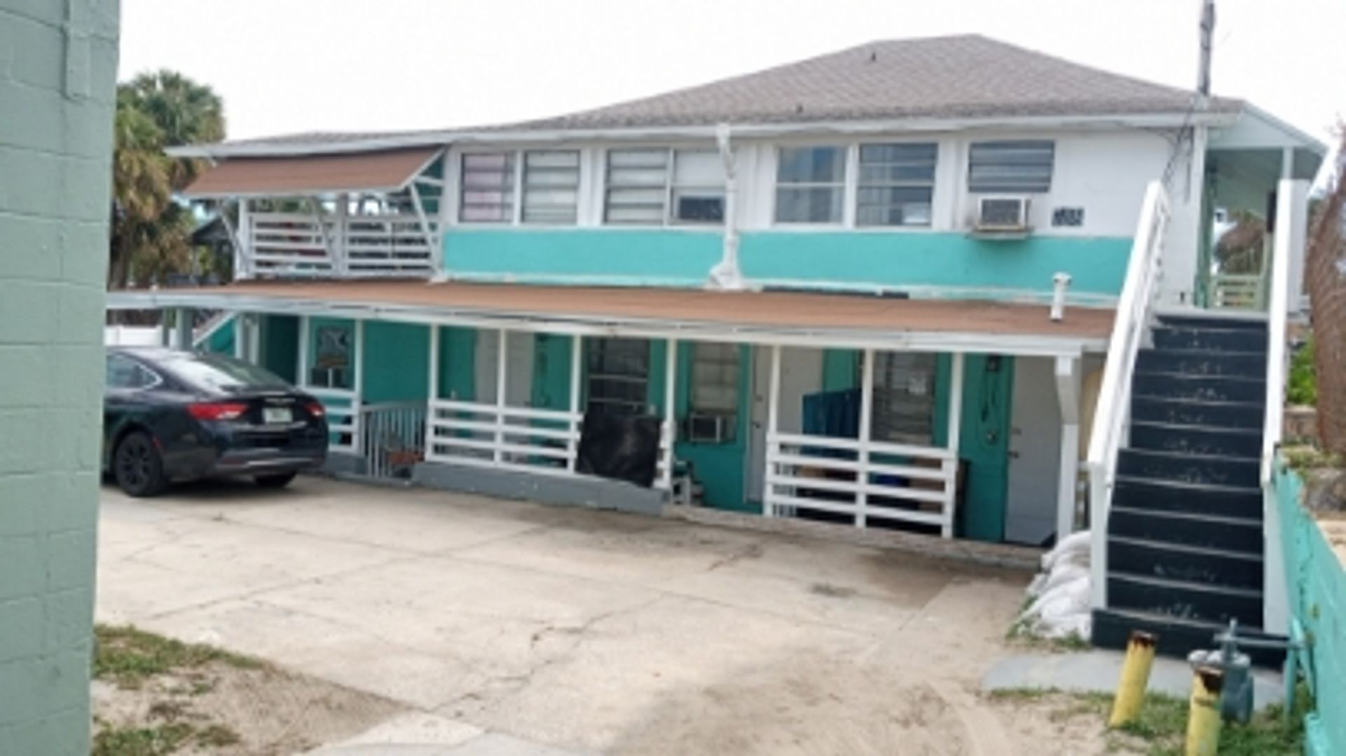 Daytona Beach Apartment: 708 East International Speedway Boulevard