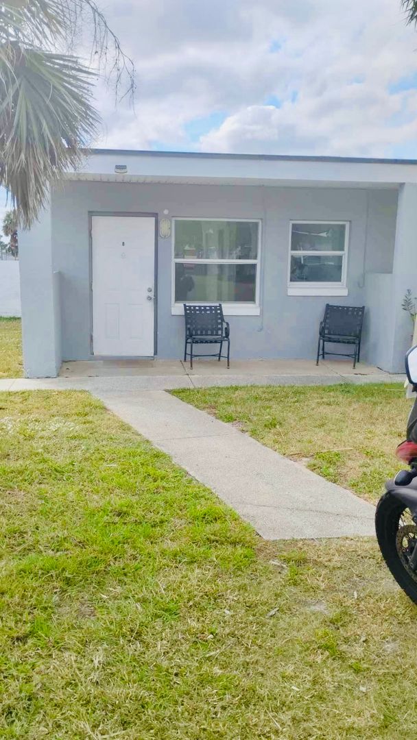 Daytona Beach Apartment: 3150 South Atlantic Avenue