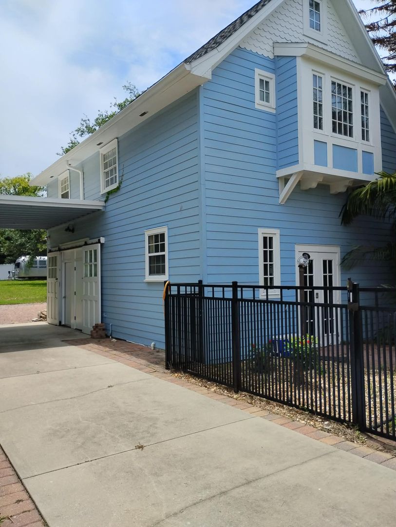 Holly Hill Apartment: 936 Riverside Dr
