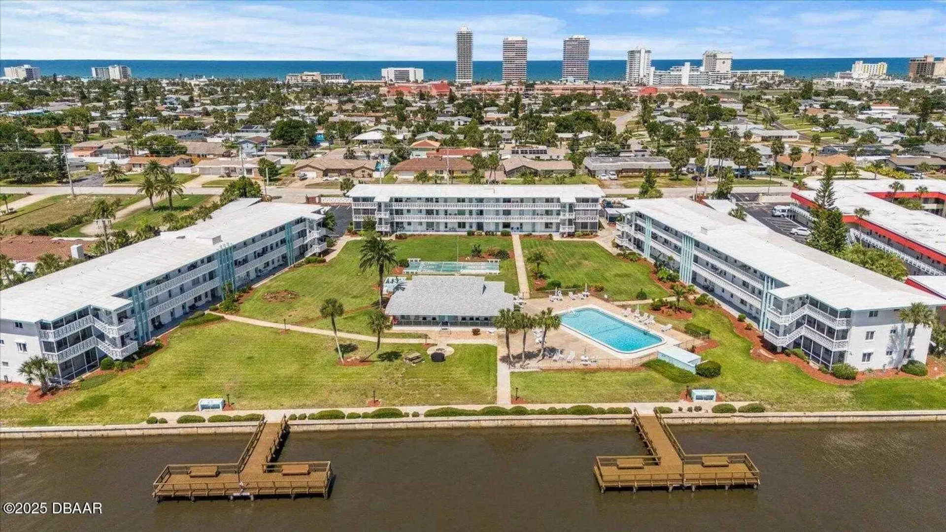 Daytona Beach Condo: 3009 N Halifax Ave