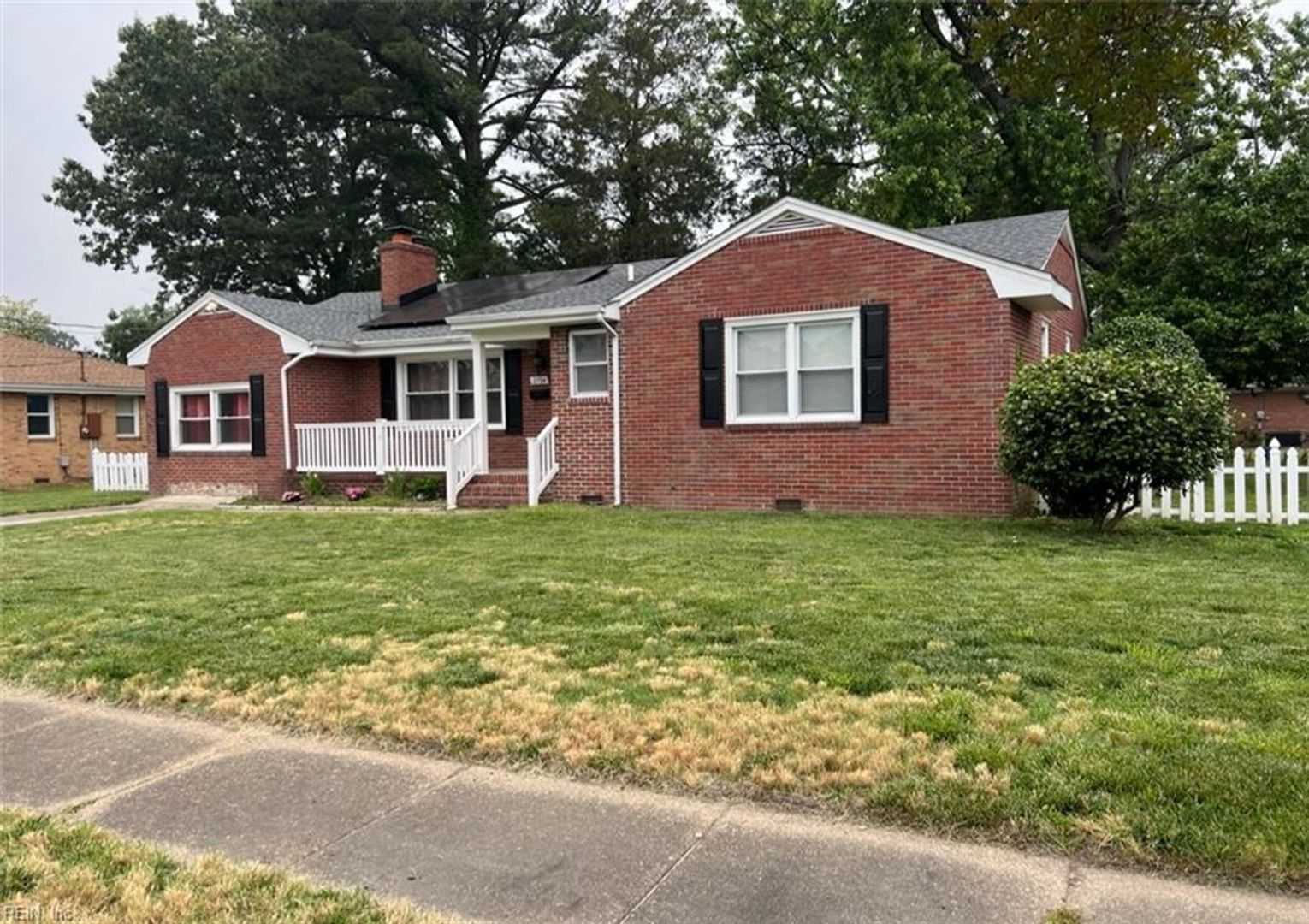 Norfolk House: 2754 Greendale Ave