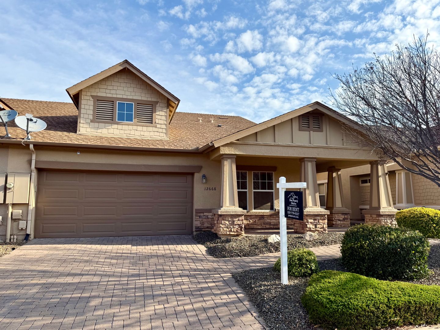 Dewey House: 12668 E Viento St