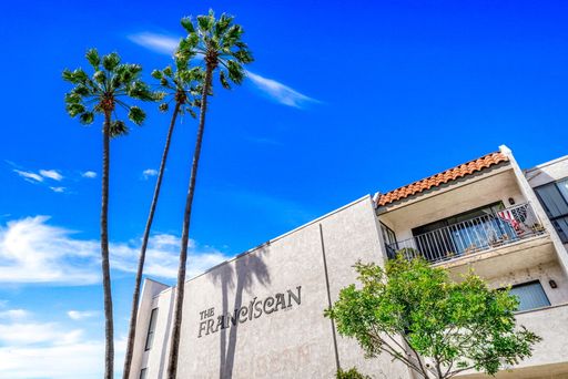 Newly Refreshed 1 Bedroom Condo at The Franciscan in Fashion Valley! – photo 1