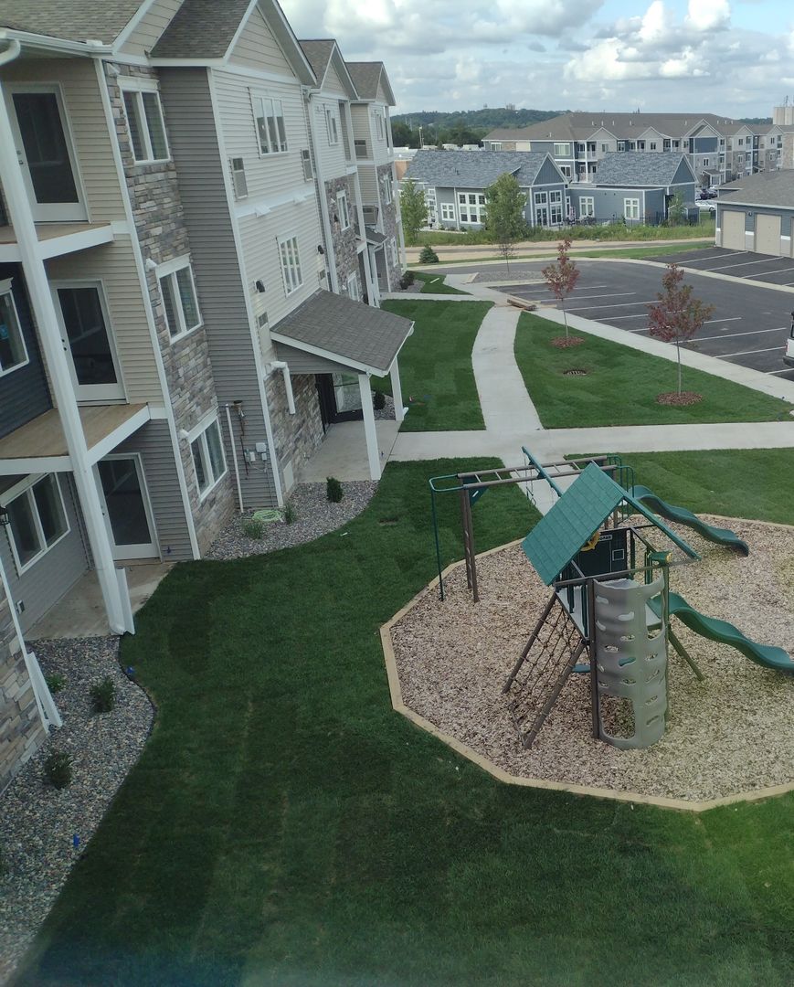 Northfield Apartment: 2601 Jefferson Rd