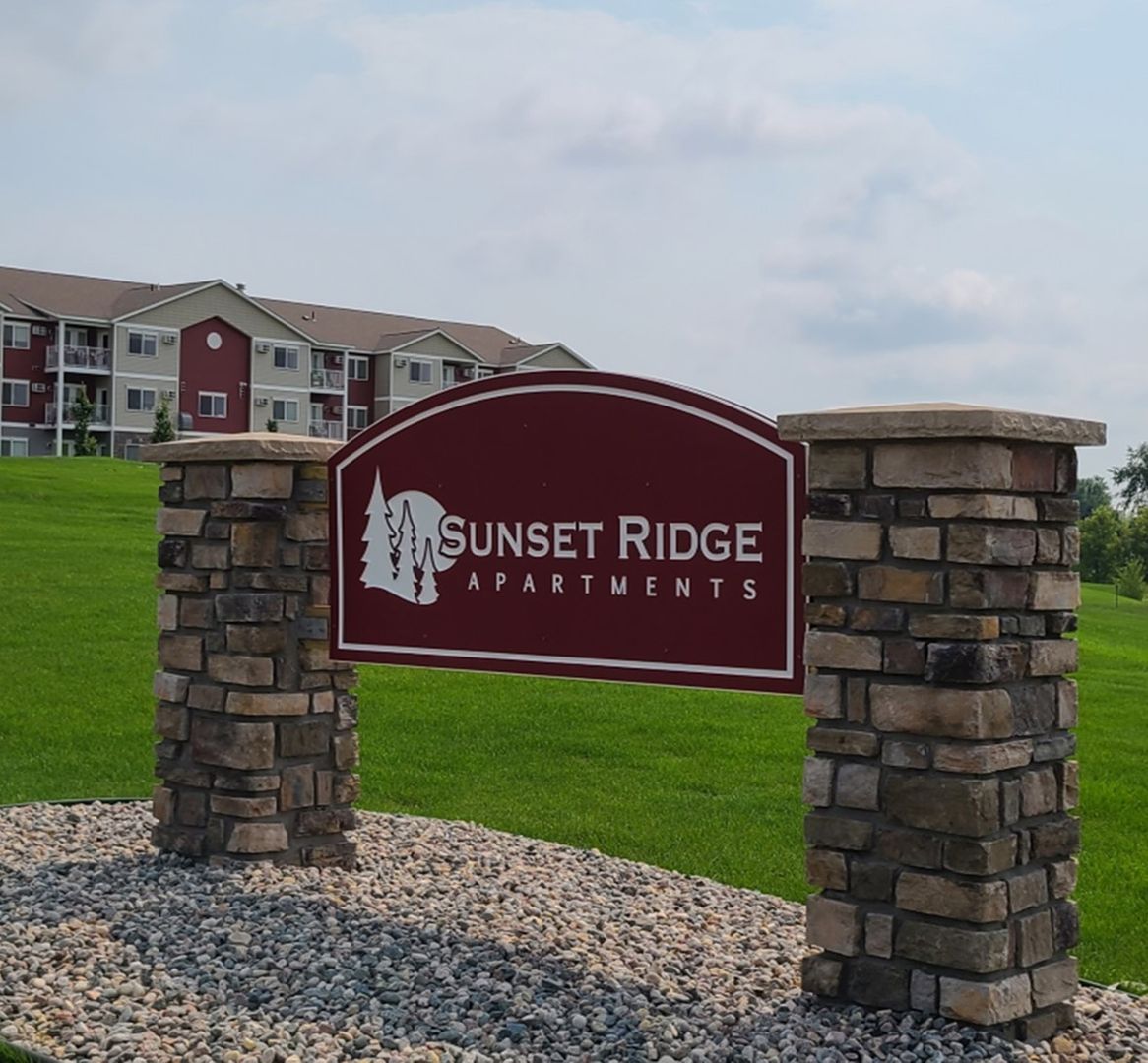 2337 Pioneer Rd, 207, Fergus Falls, MN 56537