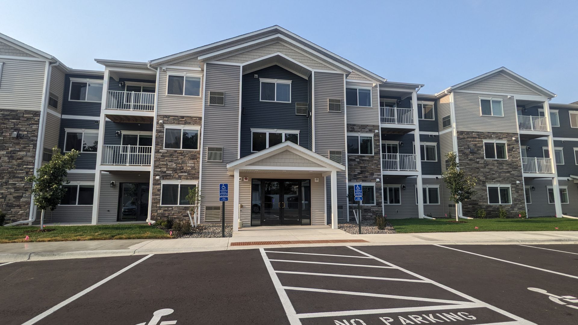 Zimmerman Apartment: 25752 2nd St W