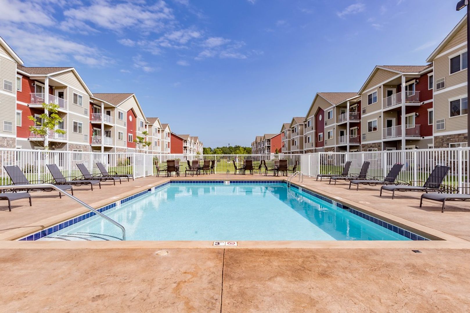 Baxter Apartment: 7273 Clearwater Rd