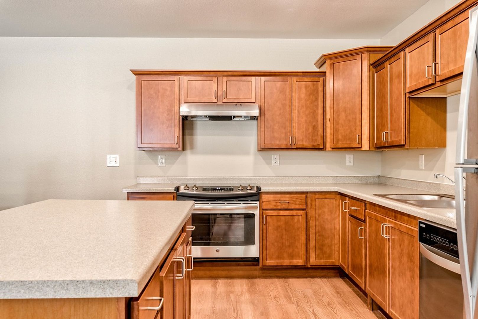 Baxter Apartment: 7357 Clearwater Rd