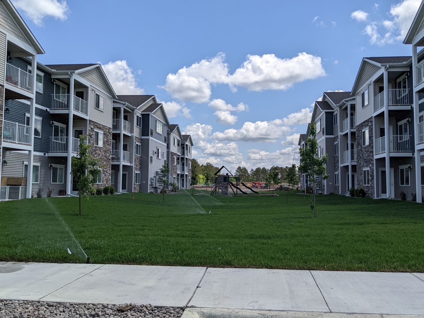 Zimmerman Apartment: 25713 4th St W