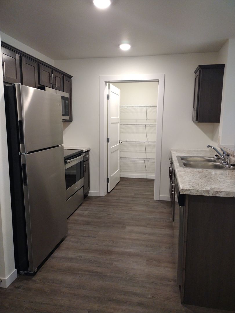 Belle Plaine Apartment: 1221 Enterprise Drive