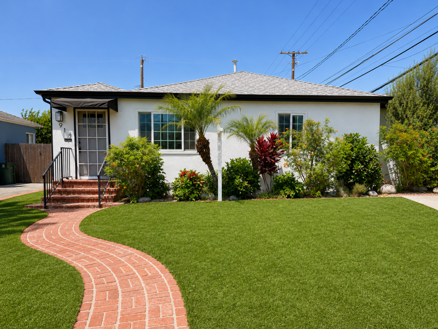 Burbank Apartment: 917 N. Mariposa