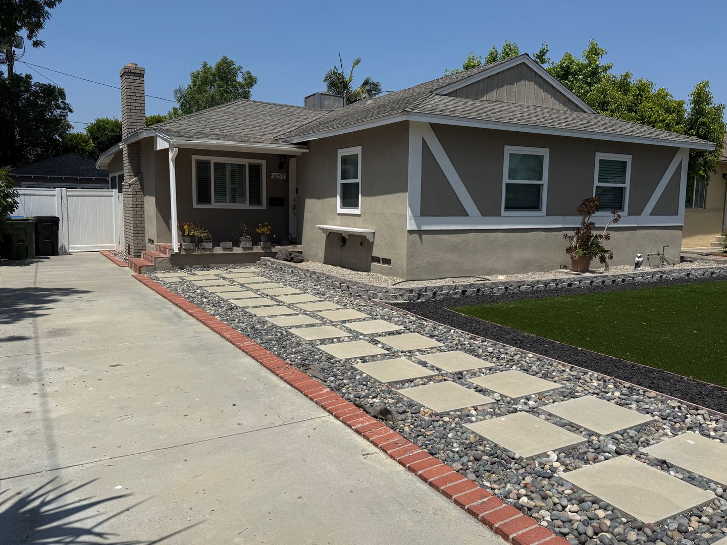 North Hollywood House: 6059 Bluebell Avenue