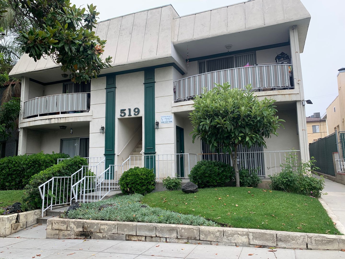 Burbank Apartment: 519 E. Valencia Avenue