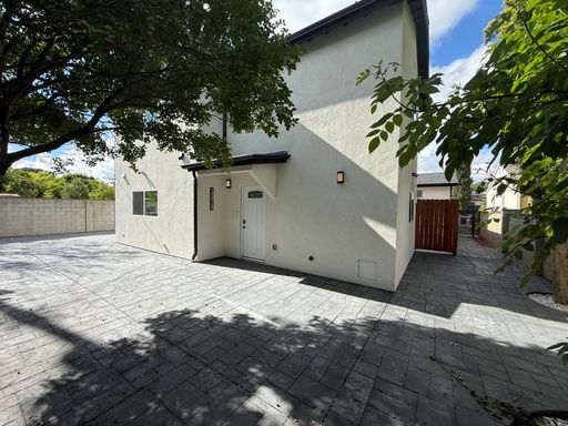 Beautiful New Constructed 2-Story Home in Lake Balboa