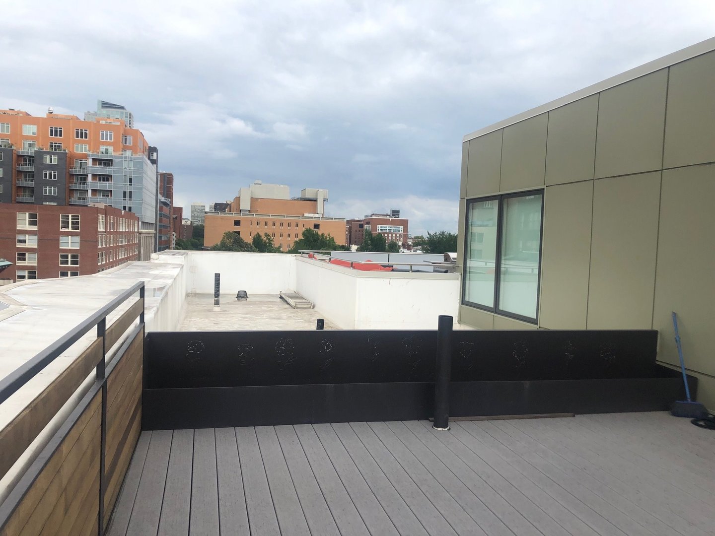 Roof deck at 4525 Walnut Associates LP (5 of 7)