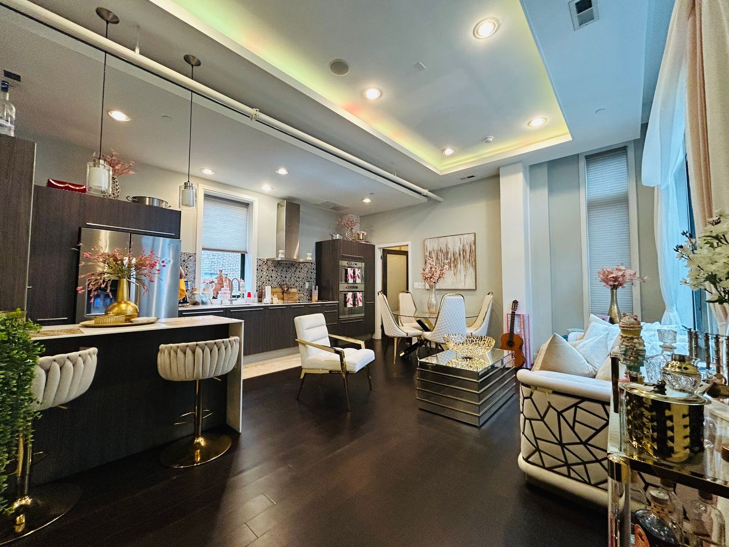 Philadelphia Apartment: 1210 Chestnut Street