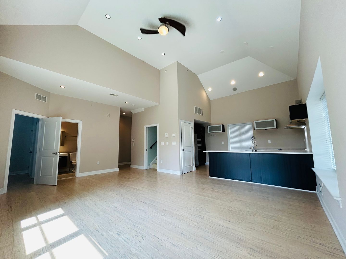 Philadelphia Apartment: 4525 Fleming St / 1004 N Bodine / N 3rd St Philadelphia, PA 19128