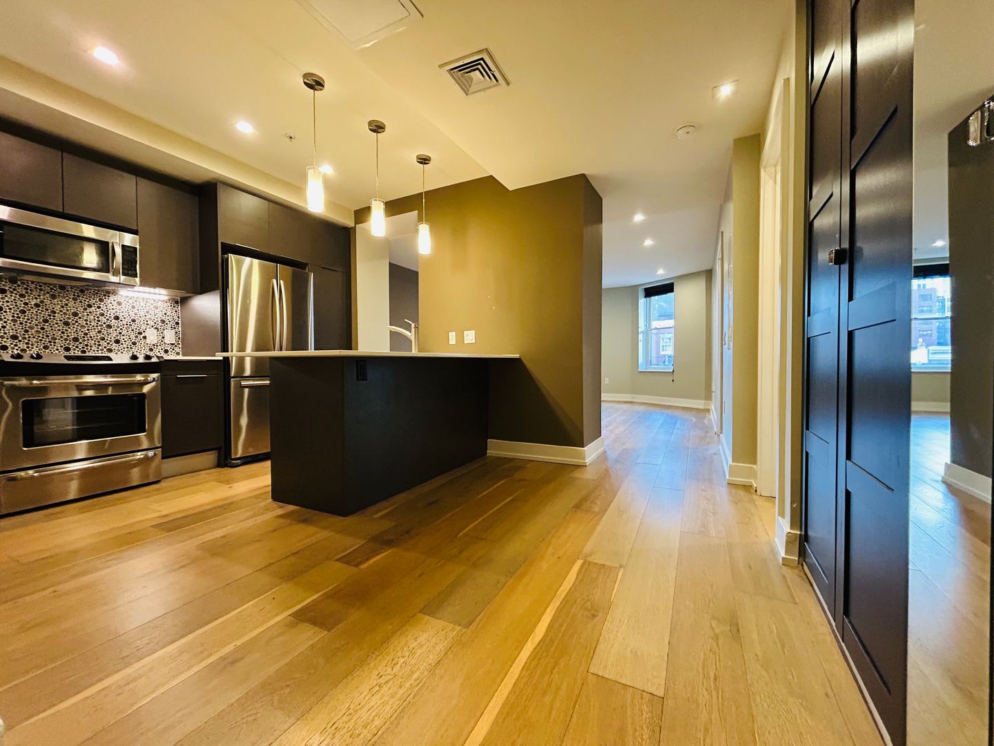 Philadelphia Apartment: 1222 Locust Street