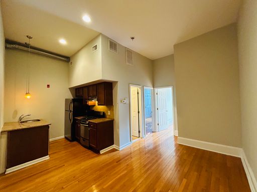 3 Bedroom Condo – 325 S 12th St, 200, Philadelphia, PA 19107