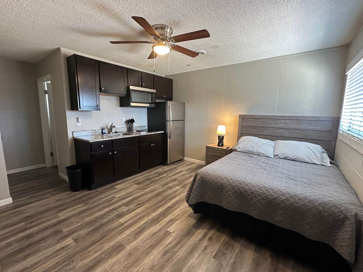 Sterling Apartment: 100 Logan St