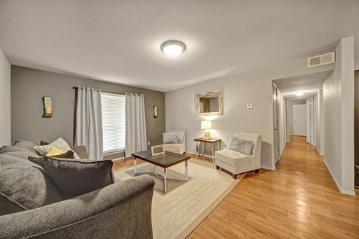 LUXURY REMODELED 2 BED 2 BATH – photo 1