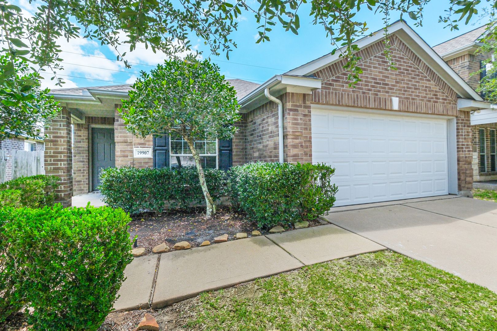 Katy House: 19907 Parkstone Bend Lane