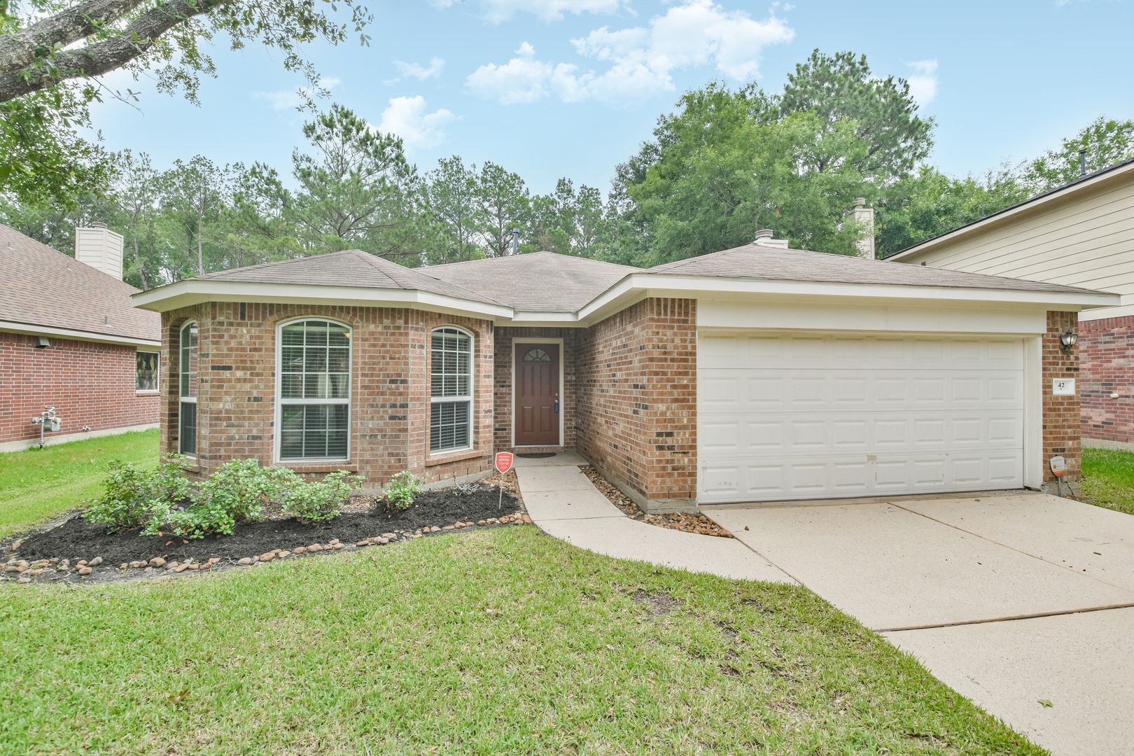 Conroe House: 42 Prairie Oak Dr