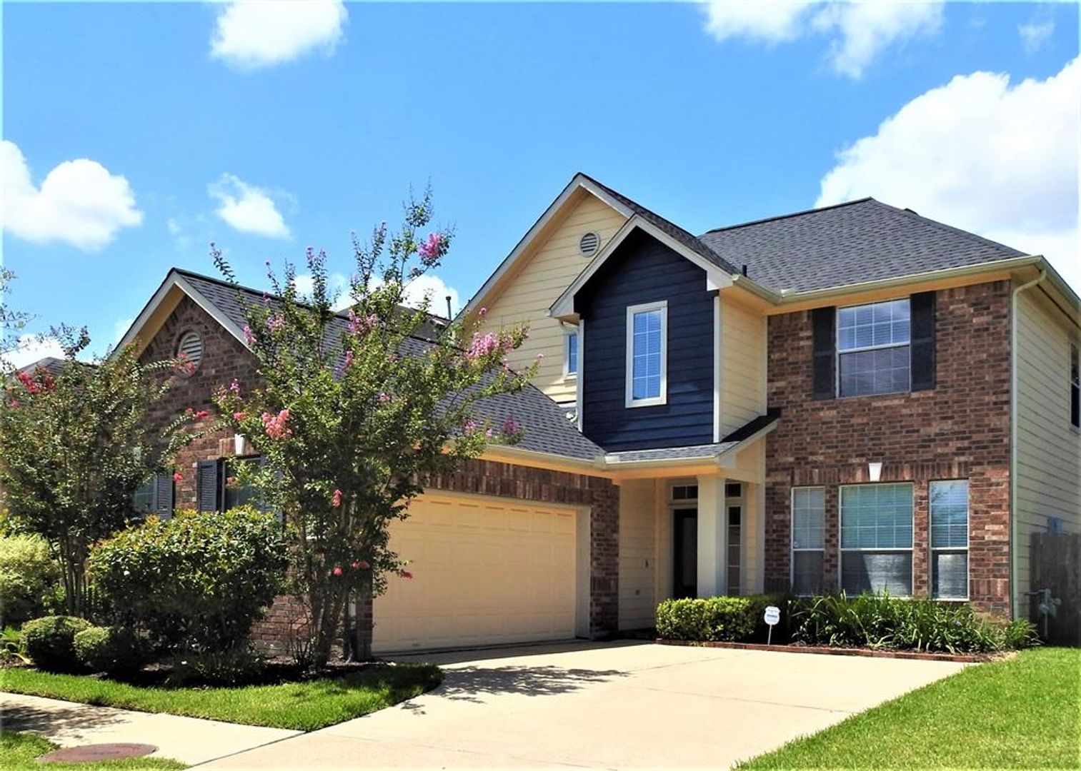 Katy House: 21626 Shallow Glen Lane