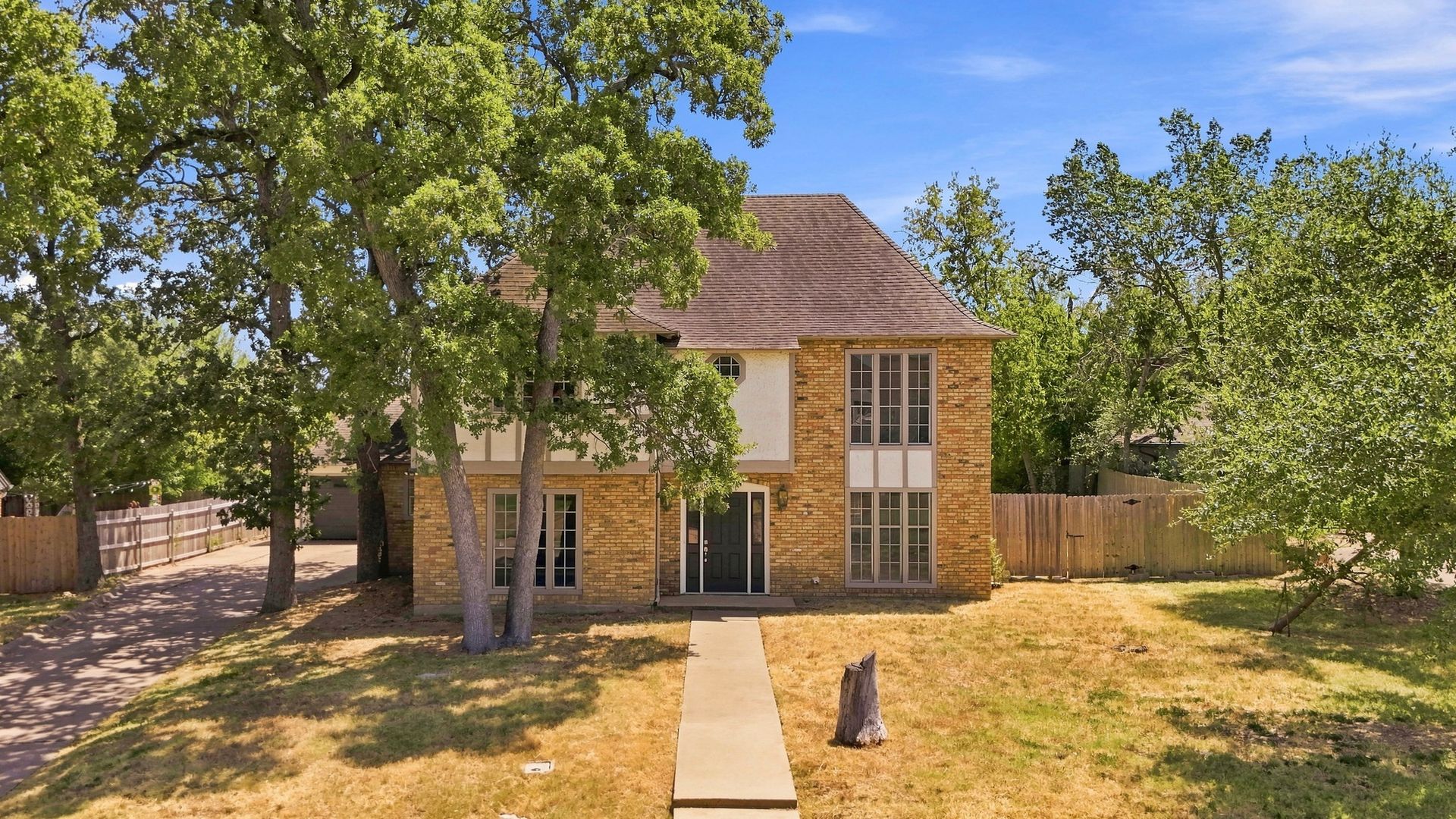 Bryan House: 2508 Memorial Drive