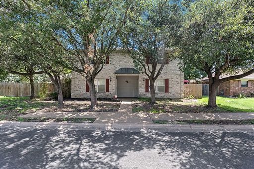 1903 Woodsman Drive – photo 1