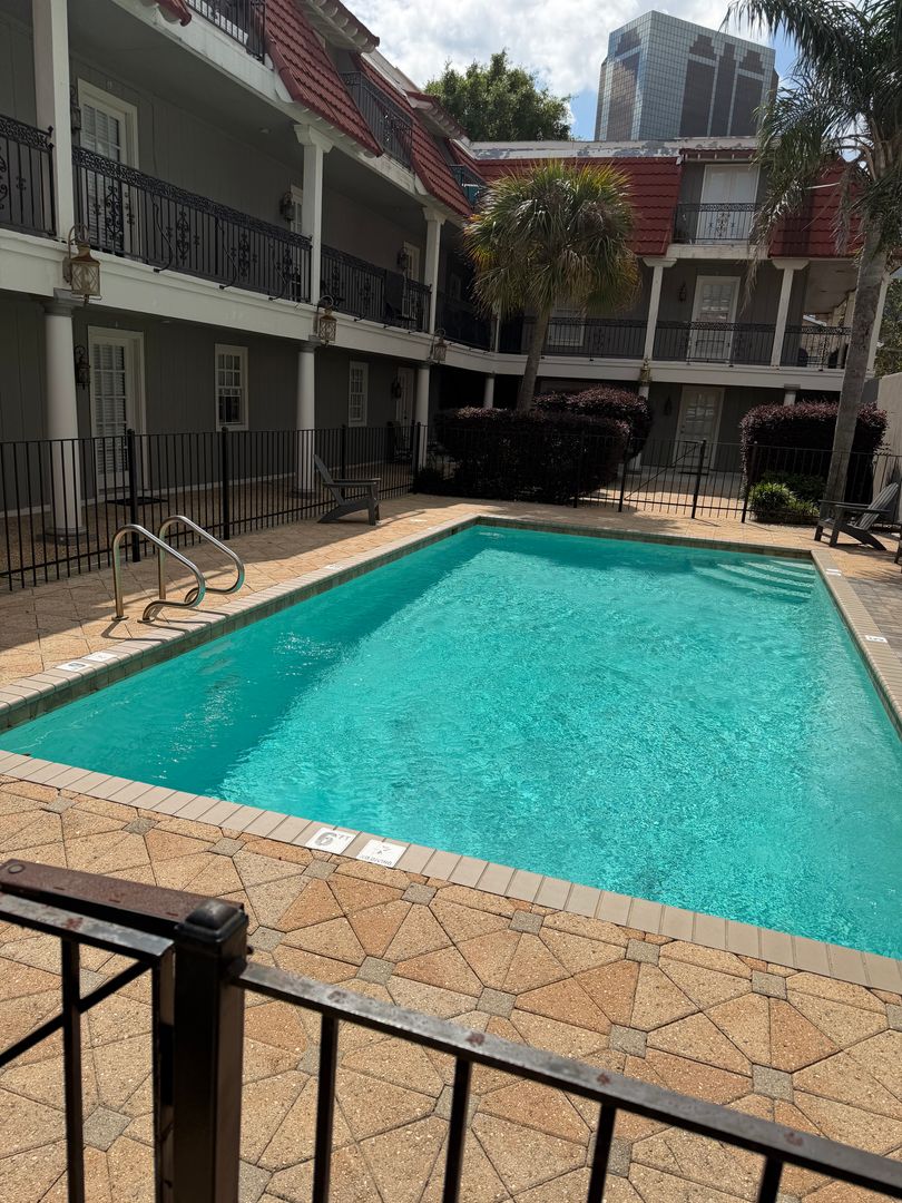 Metairie Apartment: 3008 5th St