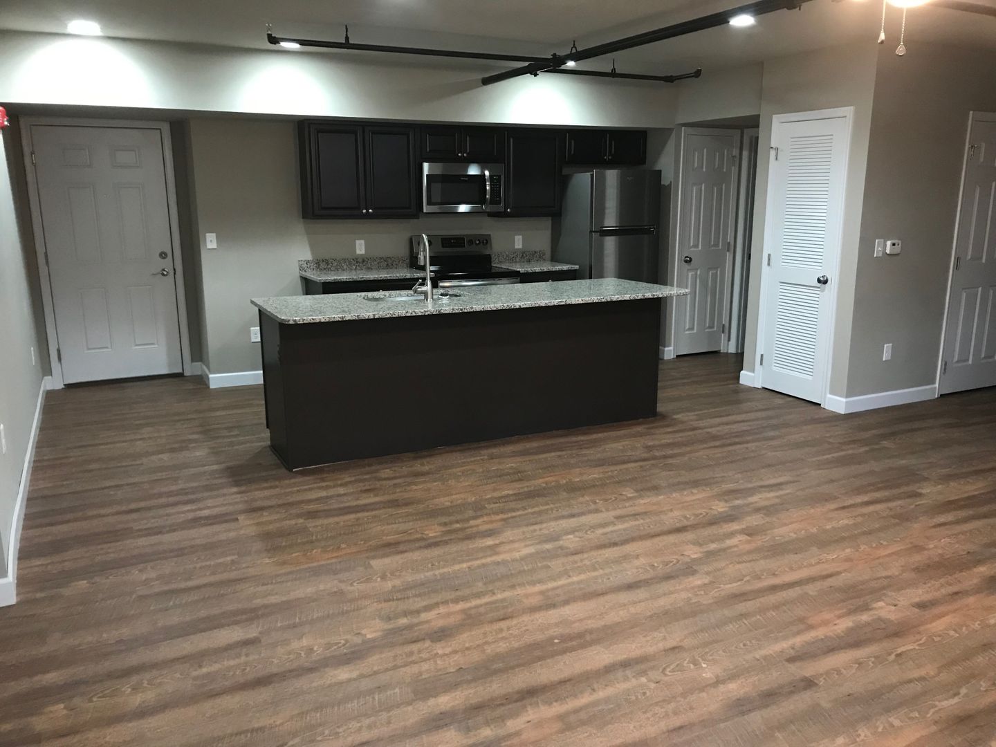 York Apartment: 20 Sigsbee Ave.
