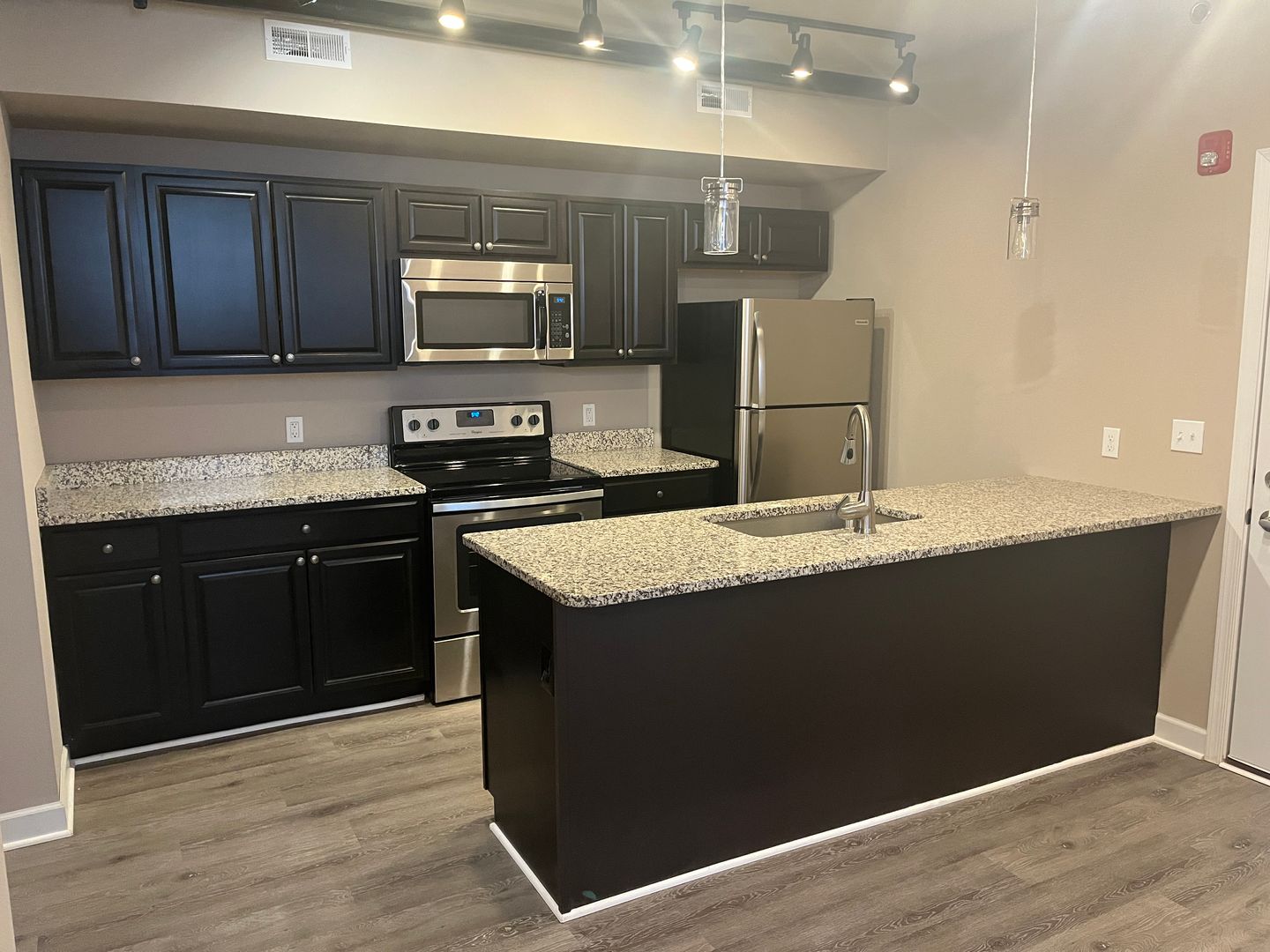 Dillsburg Apartment: 149 S Baltimore St