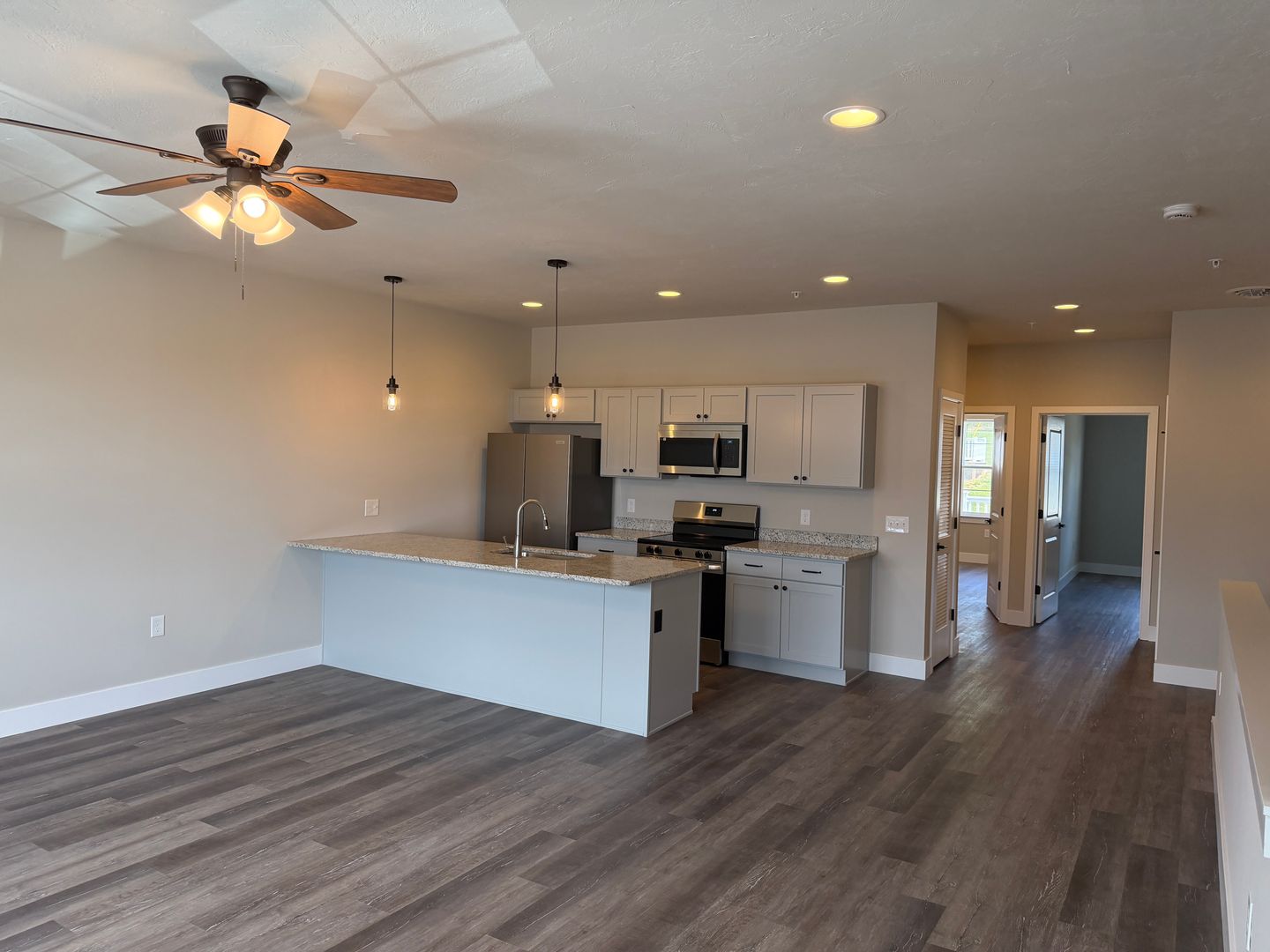 York Apartment: 3906 Tunnel Hill Rd.