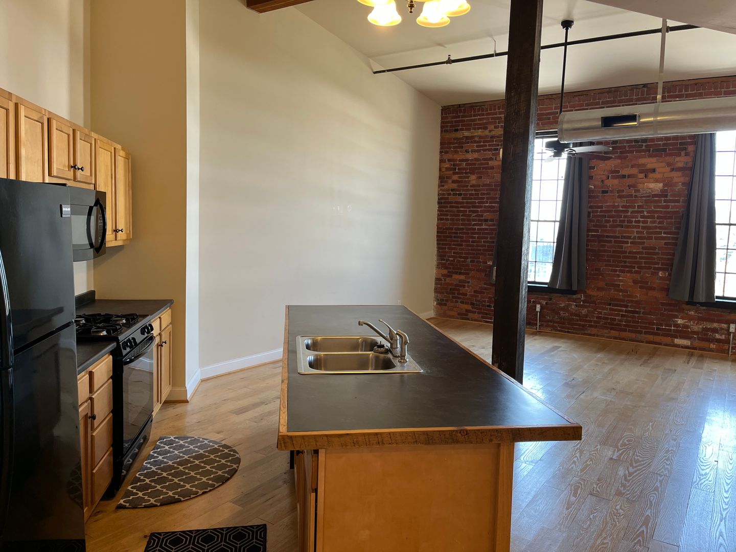 York Apartment: 265 N Queen St - Apt. 304