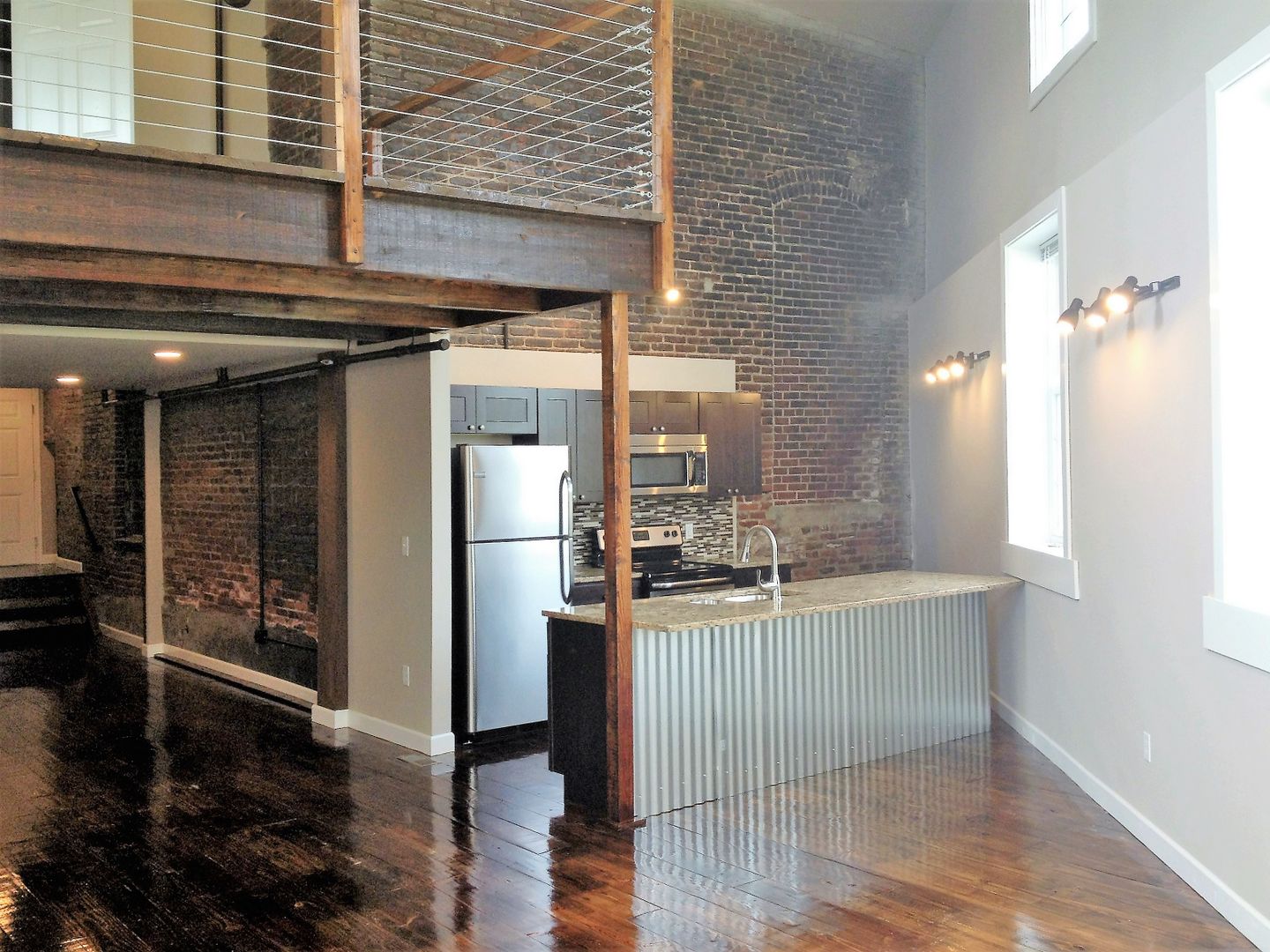 York Apartment: 175 W. Gay Ave.