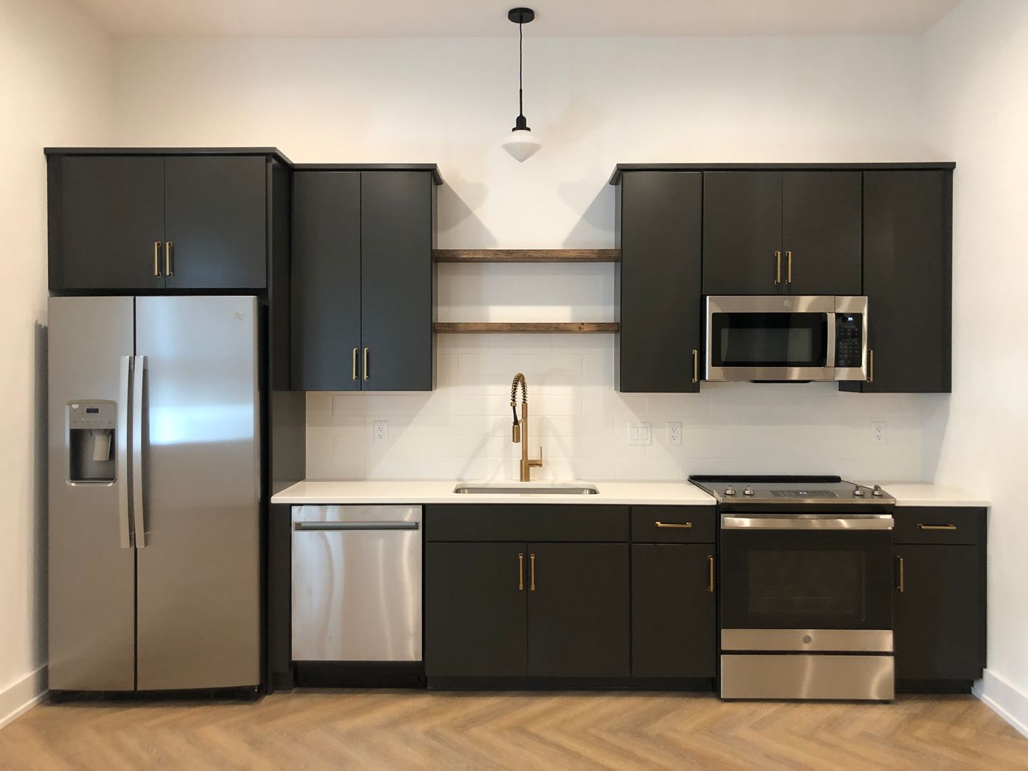 Lemoyne Apartment: 701 Market St