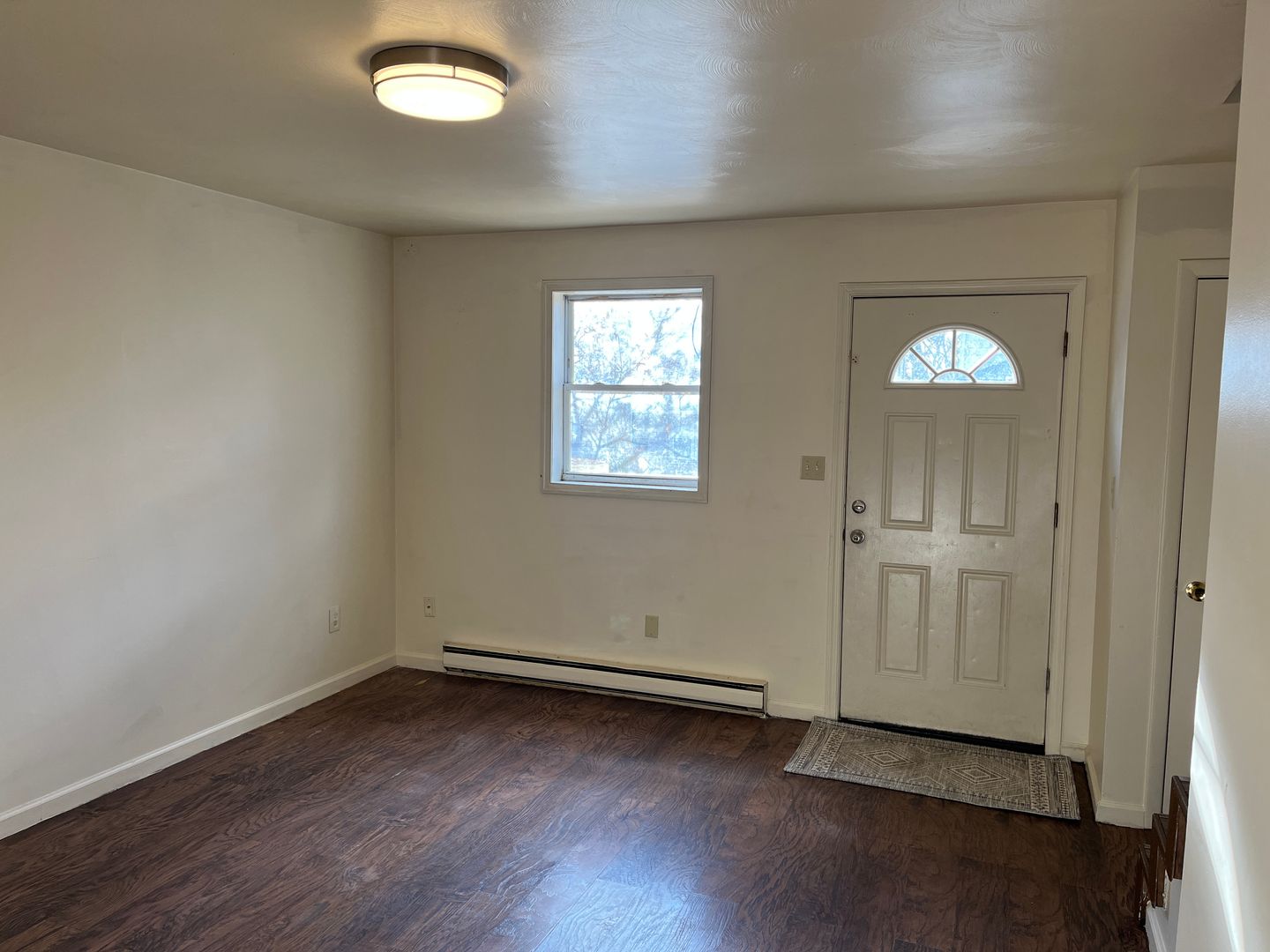 New Oxford Apartment: 110 Hanover St.