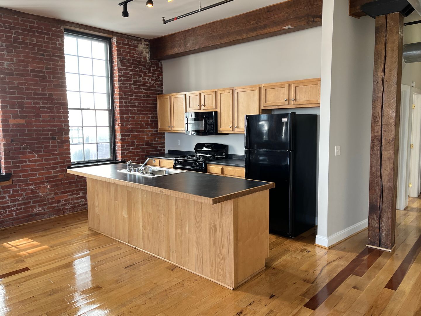 York Apartment: 265 N Queen St - Apt. 205