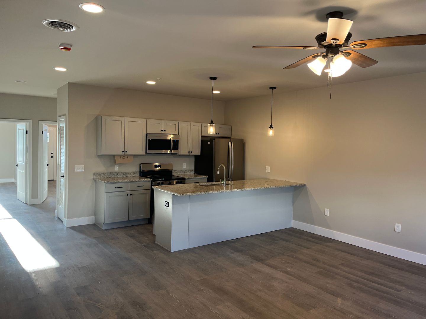 York Apartment: 3906 Tunnel Hill Rd.