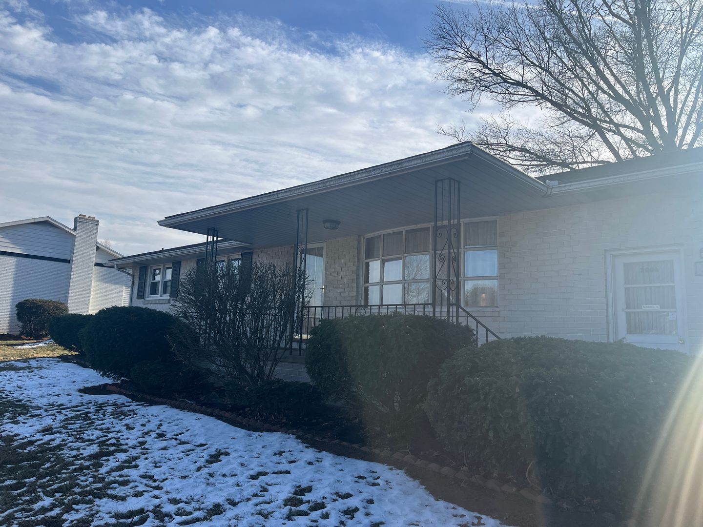 York House: 2006 White St