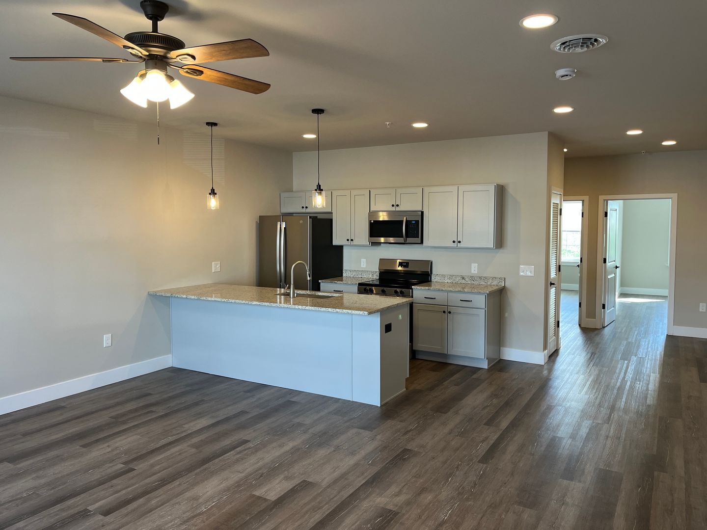 York Apartment: 3906 Tunnel Hill Rd.